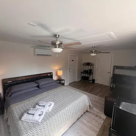 Carlton Guest House
